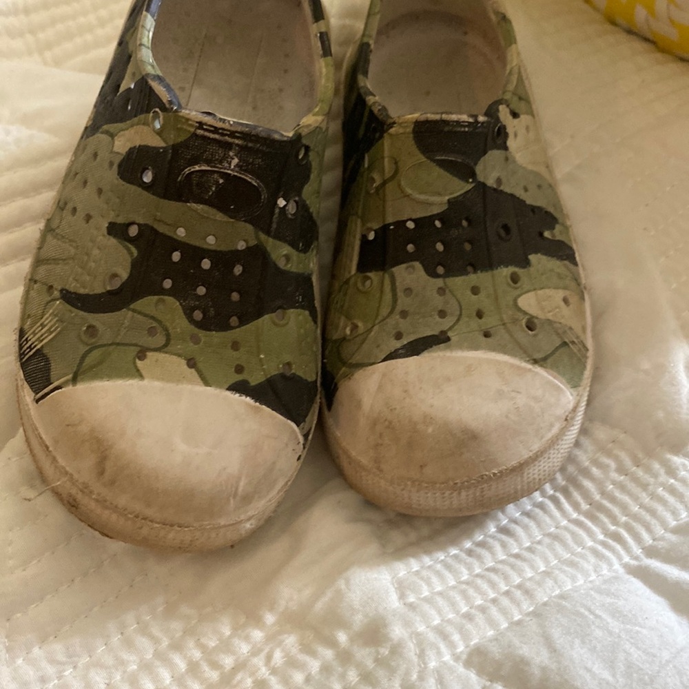 Kids shoes